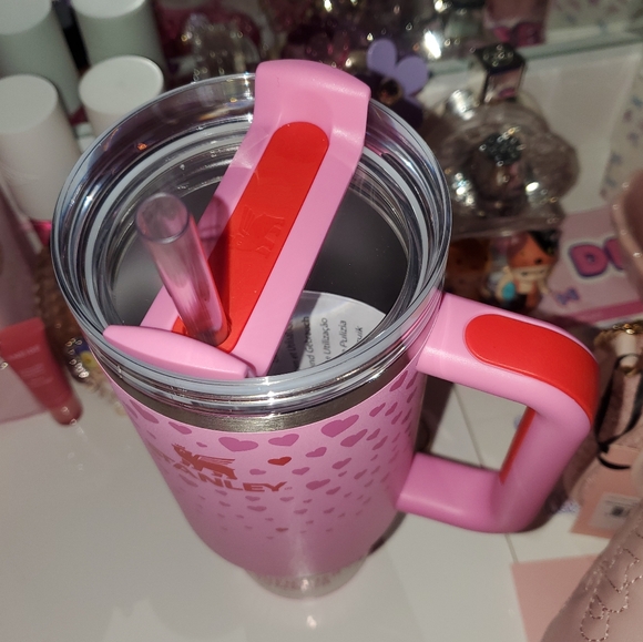 Valentine's Stanley - Picture 3 of 3